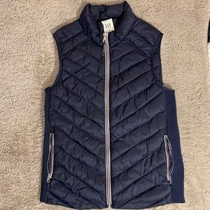 Gap vest